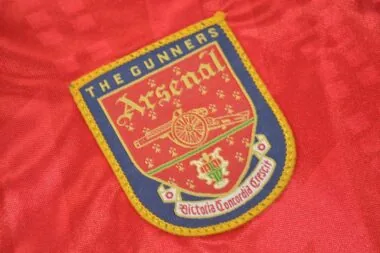 Maillot rouge domicile d'Arsenal 94-95