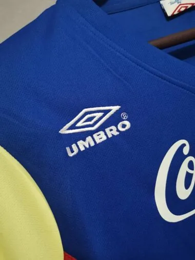 88-89 América home
