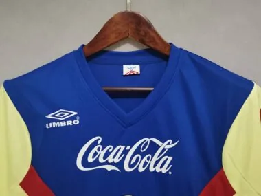 88-89 América home