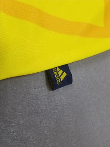 90 América (en casa)