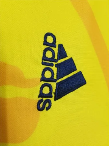90 América (en casa)