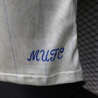 Camiseta del Manchester United 2025/26, versión retro blanca, modelo de jugador (tallas S-2XL)