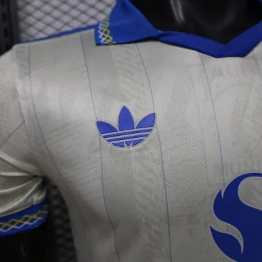 Camiseta del Manchester United 2025/26, versión retro blanca, modelo de jugador (tallas S-2XL)