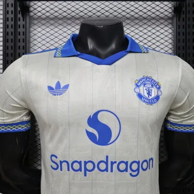 Camiseta del Manchester United 2025/26, versión retro blanca, modelo de jugador (tallas S-2XL)
