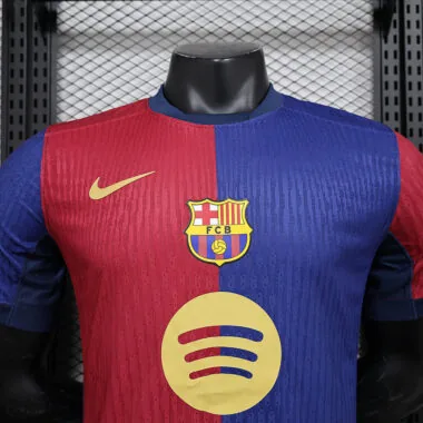 Camiseta de la temporada 2024-2025 del Barcelona, versión para jugador (patrocinador principal)