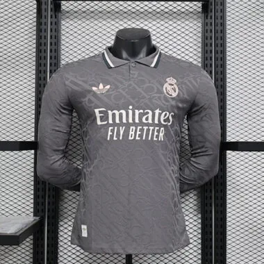 Camiseta de manga larga del Real Madrid, versión para el tercer jugador visitante, 24-25
