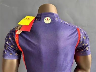 24-25 Real Madrid & GUCCI Paars spelersshirt
