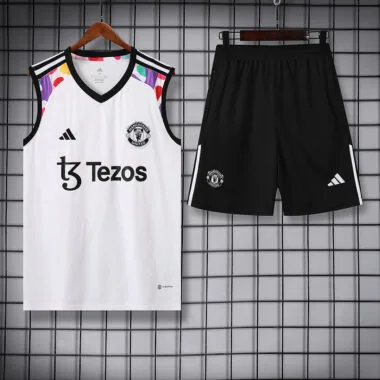 23-24 Manchester United white vest suit