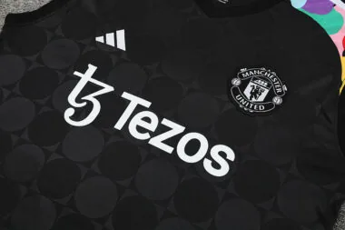 23-24 Manchester United black vest suit