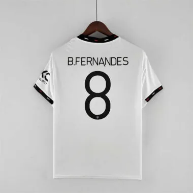 22-23 Manchester United away