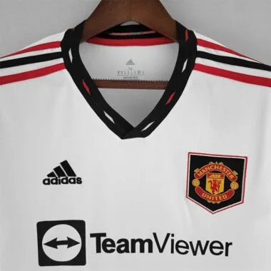 22-23 Manchester United away