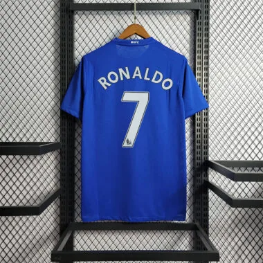 08-09 Manchester United away