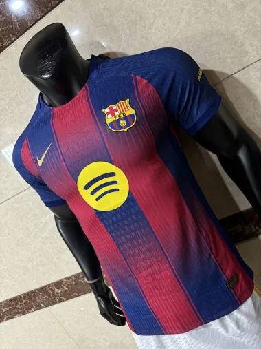 Camiseta de la temporada 2025-2026 del Barcelona, versión para jugador local