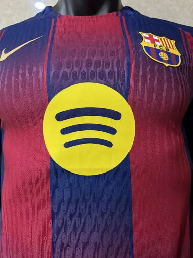 Camiseta de la temporada 2025-2026 del Barcelona, versión para jugador local