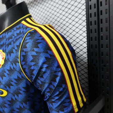 Manchester United 2025/26 Dark Blue Retro Version Player Version Jersey (S-2XL)