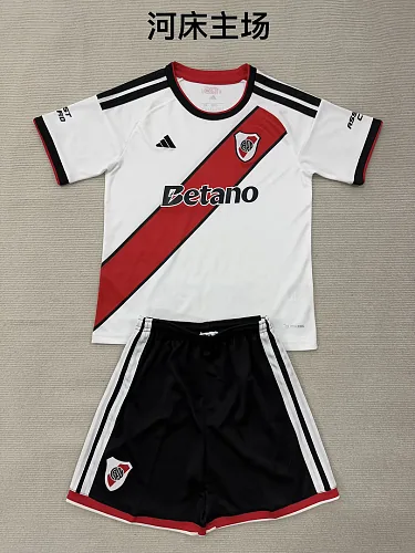 River Plate 2026/27 Kit da bambino per le partite in casa, maglia taglia 16-28