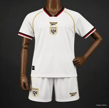 Equipamentos infantis brancos de jogo fora de casa da seleção do Panamá para o Mundial de 2026, tamanhos 16-28