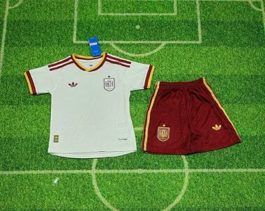 Camisa de futebol infantil da Espanha para o Mundial de 2026 (versão de jogo fora de casa)