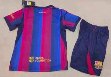 Maillot domicile du FC Barcelone 2026/27, version Playr pour enfants, tailles 16 à 28