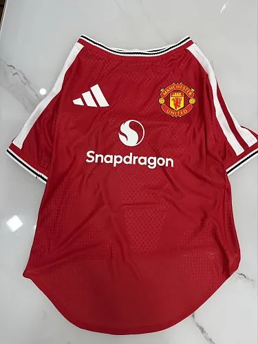 Camisa de jogo em casa do Manchester United 2026/27 em PET, tamanhos XS-XL