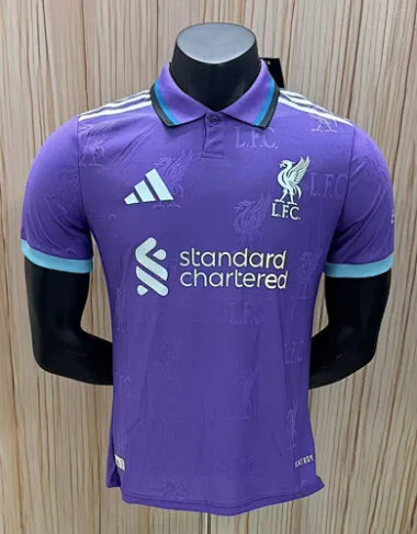 Liverpool 2026/27 - Polo roxo, versão para jogadores