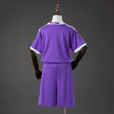 Equipación retro del Real Madrid 2016/17 para niños (visitante), tallas 16-18