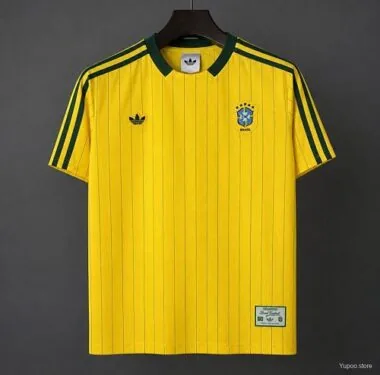 Camisola Brasil 2026 amarela vintage com riscas finas