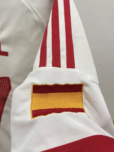 Retro Spain 2002 away soccer Jersey (S-2XL)