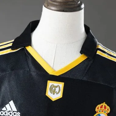 Divisa da bambino in stile retrò in trasferta del Real Madrid 1999/00