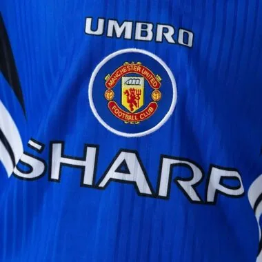 Equipaciones retro del Manchester United para niños (temporada 1996/98), para los tamaños 16-28