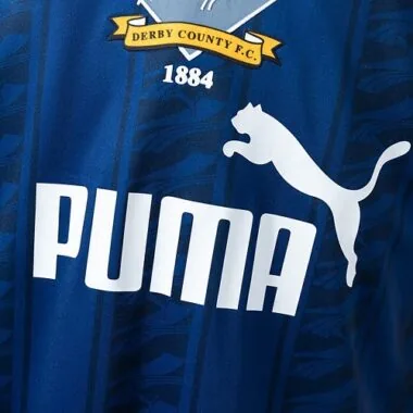 Maillot extérieur rétro du Derby County, saison 1995/96 (tailles S à 2XL)
