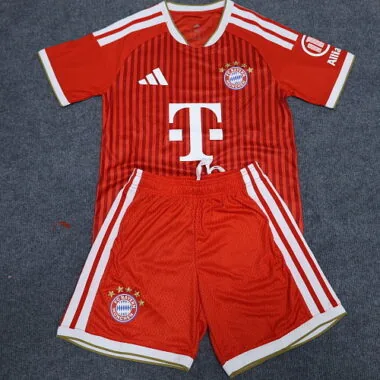 Conjunto de equipación local del Bayern de Múnich 2026/27 para jugador, tallas S-2XL