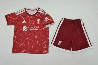 Equipamento infantil de casa do Liverpool 2026/27 (tamanhos 16-28)