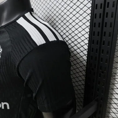 Manchester United 2026/27 Black Goalkeeper Jersey Player Version (S-XXL)
