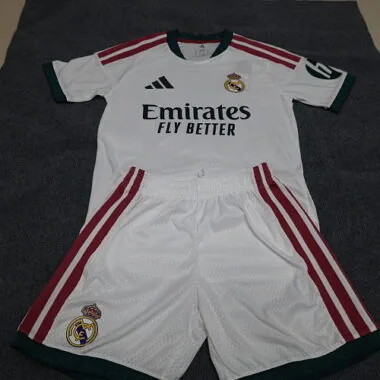 Fato do Real Madrid 2026/27 (versão de jogador, jogo em casa) para homem, tamanhos S-2XL