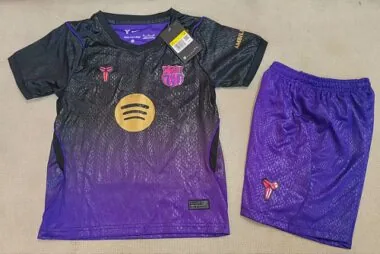 Camisa de futebol infantil do Barcelona 2026/27 (fora de casa), tamanhos 16-28