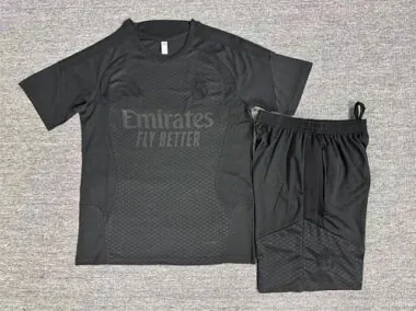 Real Madrid 2026/27 All Black Training Kids Kit Jersey (Size 16-28)