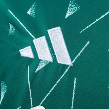 Liverpool 2026/27 Green Goalkeeper Soccer Jersey (S-4XL)