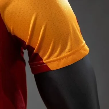 Galatasaray 2026/27 Home Jersey Player Version Jersey (S-2XL)