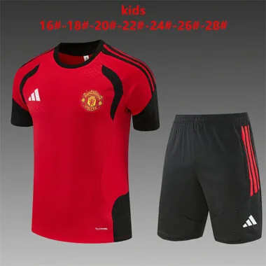 Manchester United 2026/27 Red Training Kids Kit 16-28