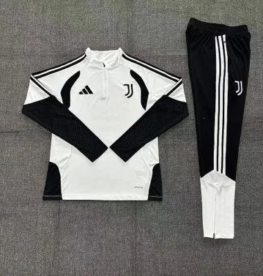 Juventus 2026/27 White Half zipper training clothes Kid (Size 10-18)
