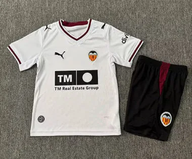 Valencia 2026/27 Home Kids Kit (Size 16-28)