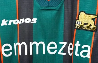 Venezia 1999/2000 Home Retro Jersey (S-2XL)