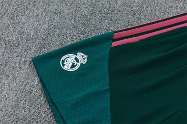 Real Madrid 2026/27 White and Green Training Suit (S-2XL)