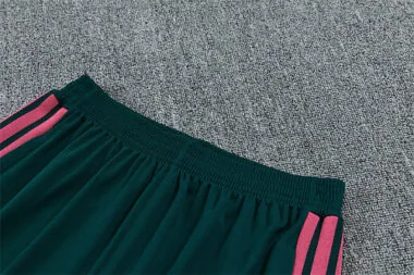 Real Madrid 2026/27 White and Green Training Suit (S-2XL)
