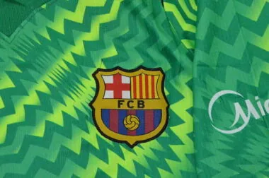 Barcelona 2026/27 Green Goalkeeper Jersey (S-2XL)