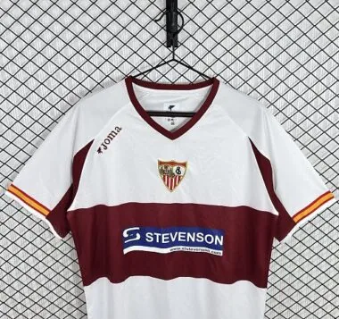Sevilla 2005/06 UEFA Cup White Retro Jersey (S-2XL)
