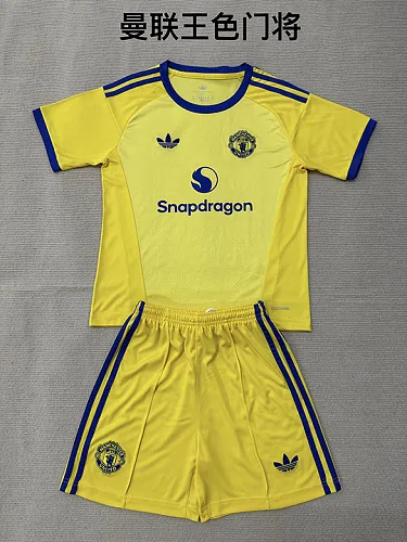 Manchester United 2026/27 Yellow Goalkeeper Kids Kit 16-28