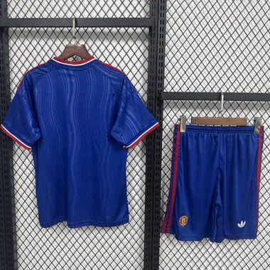 Manchester United 2026/27 Away Jersey and Shorts Set (S-2XL)
