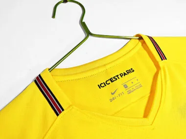 Paris Saint-Germain 2017/18 Away Retro Jersey (S-2XL)